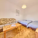 Apartment Belvedere-10 By Interhome Johannisbad
